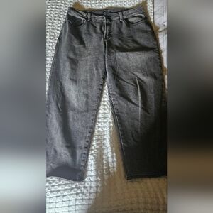 Universal Standard Charcoal Denim Barrel Leg Crop Size 12